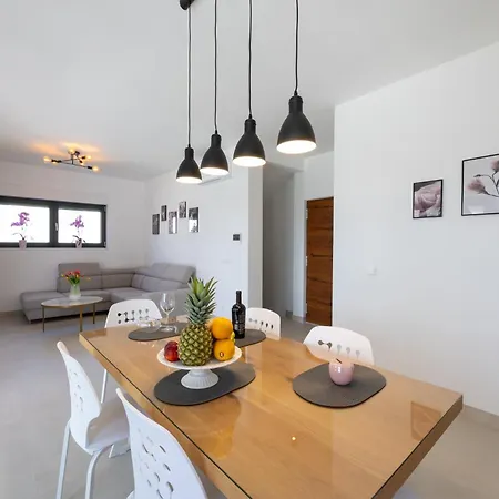 Bright Bliss Villa Seget Vranjica