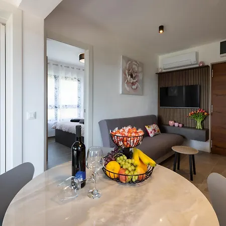 Villa Bright Bliss Seget Vranjica